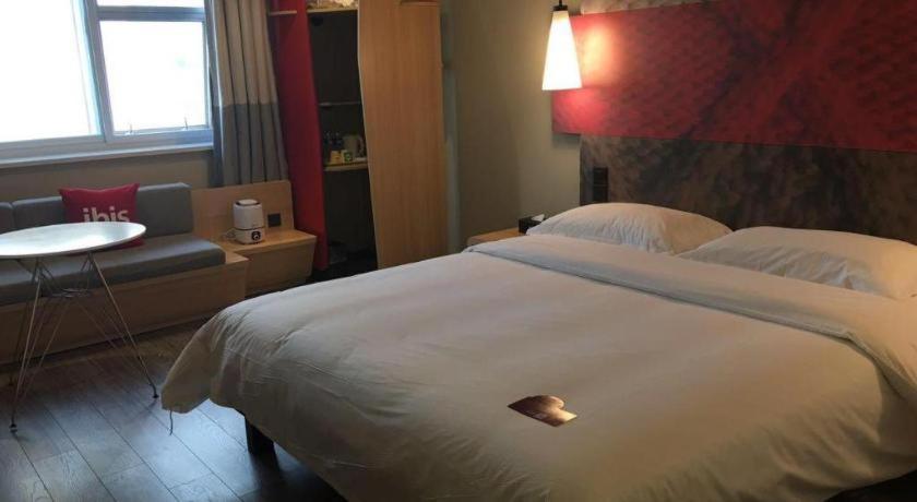 Готель Ibis Shenyang North Station Екстер'єр фото